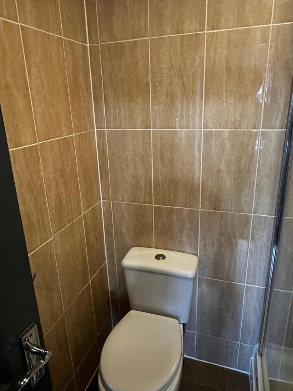 Woolpack Aparthotel Huddersfield Bagian luar foto