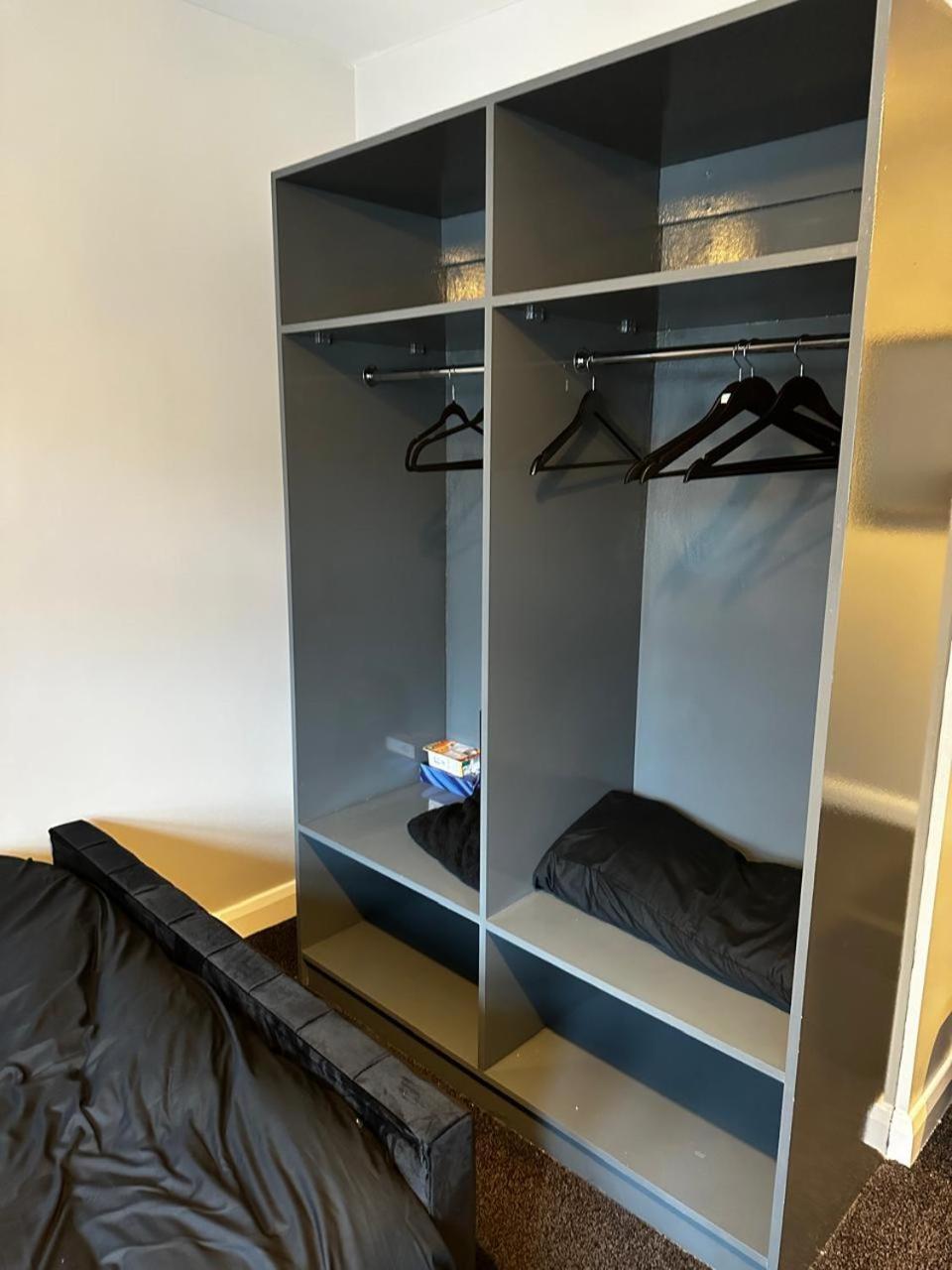 Woolpack Aparthotel Huddersfield Bagian luar foto
