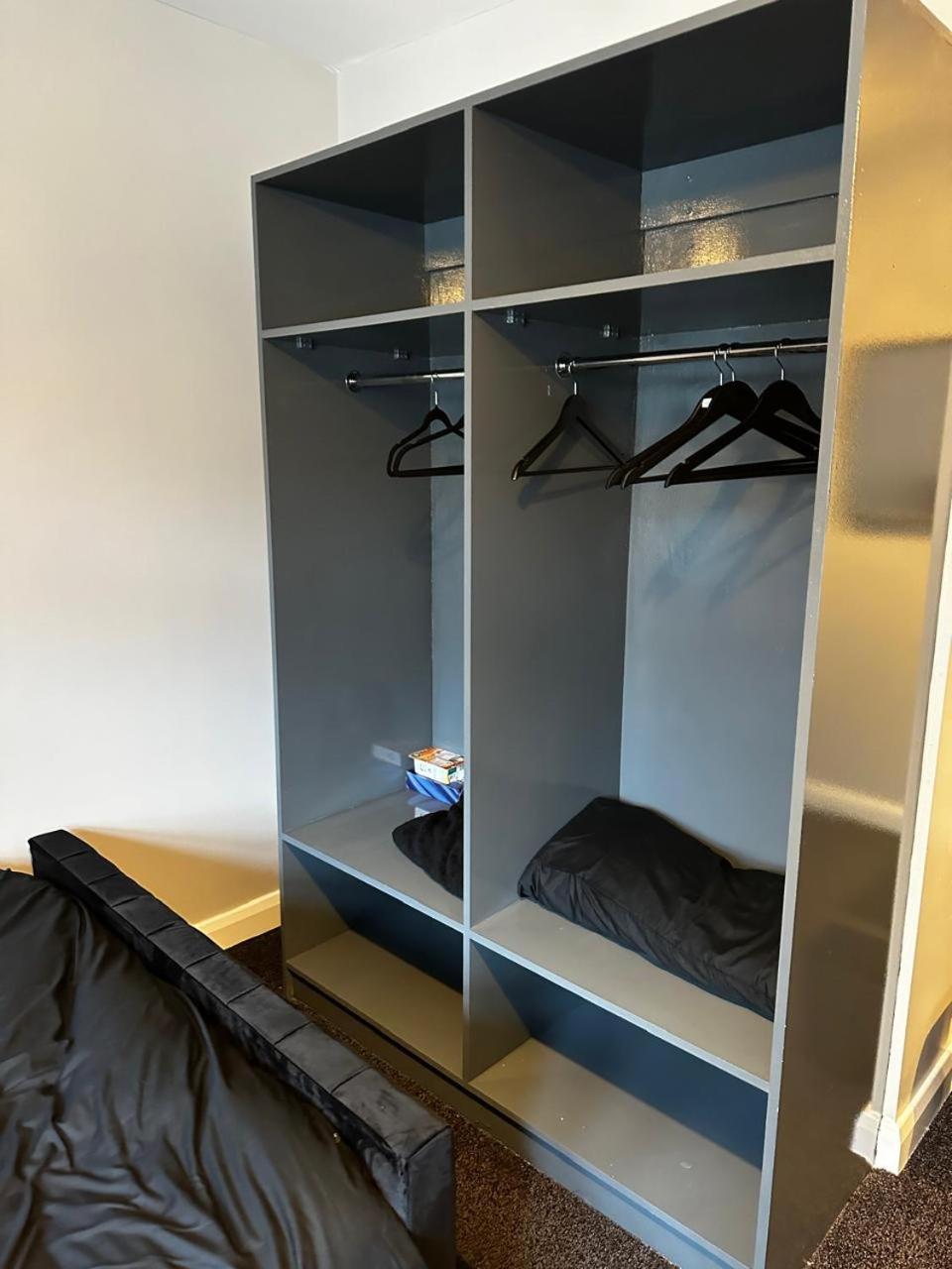 Woolpack Aparthotel Huddersfield Bagian luar foto