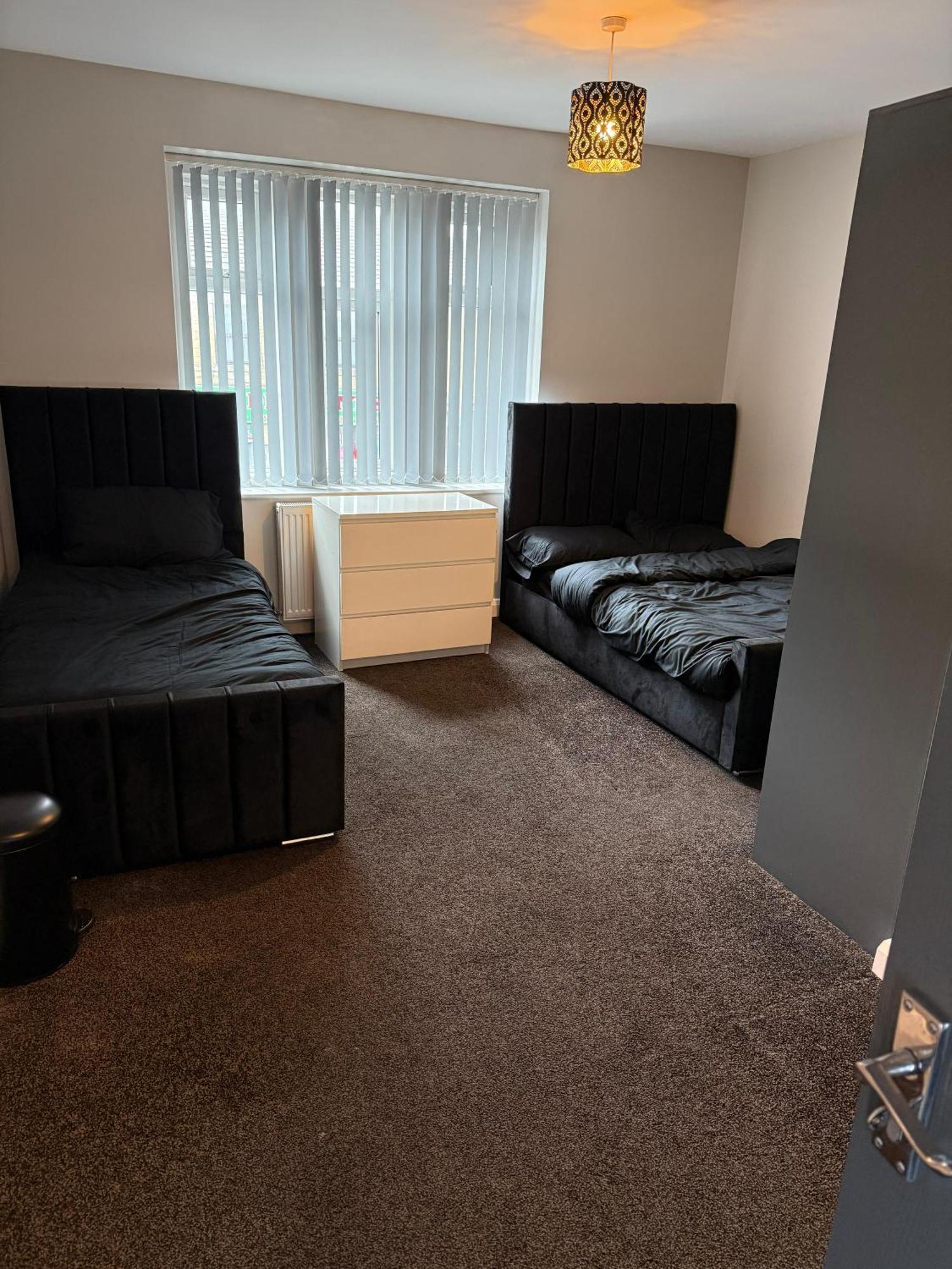 Woolpack Aparthotel Huddersfield Bagian luar foto